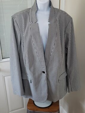 Lane Bryant, The Bryant Blazer  Black & White Houndstooth Blazer, Size 28